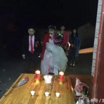 安陆民俗：婚礼过程中，有个仪式叫“拦车马”